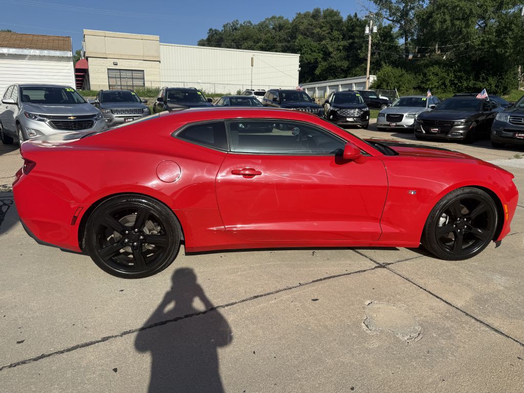 2017 Chevrolet Camaro Image 8