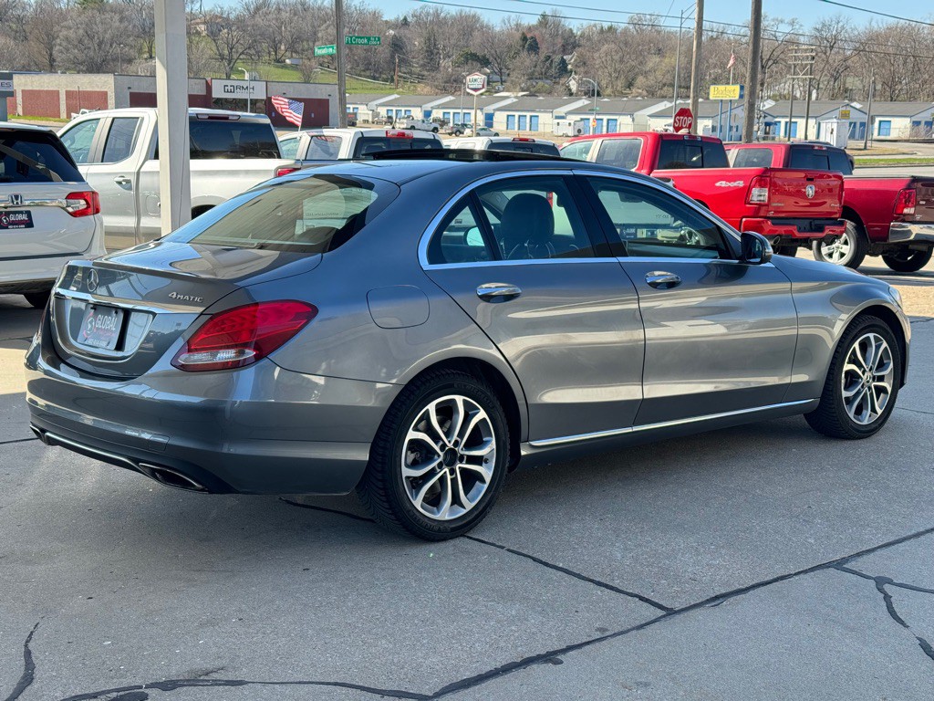 2017 Mercedes-Benz C-Class Image 7
