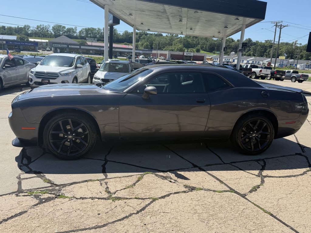 2021 Dodge Challenger Image 4