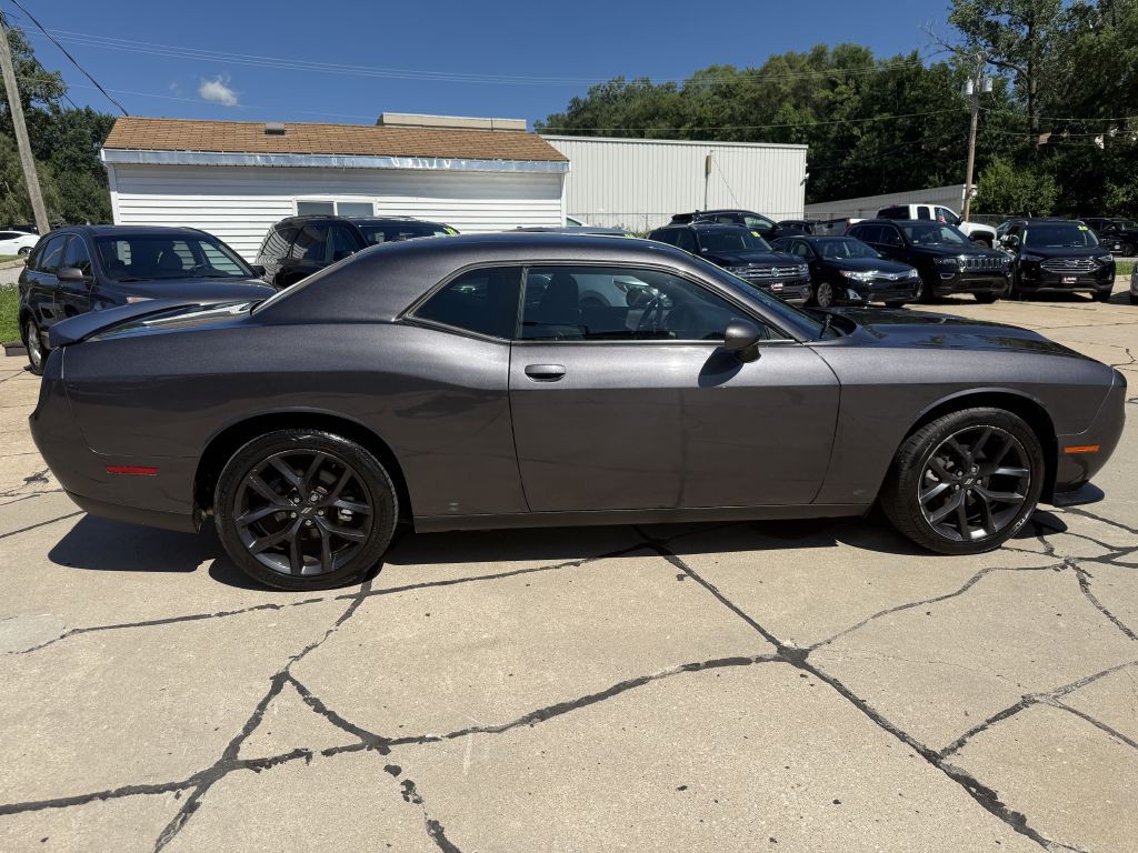 2021 Dodge Challenger Image 8