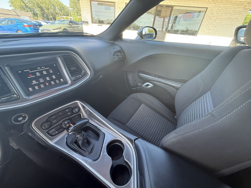 2021 Dodge Challenger Image 18