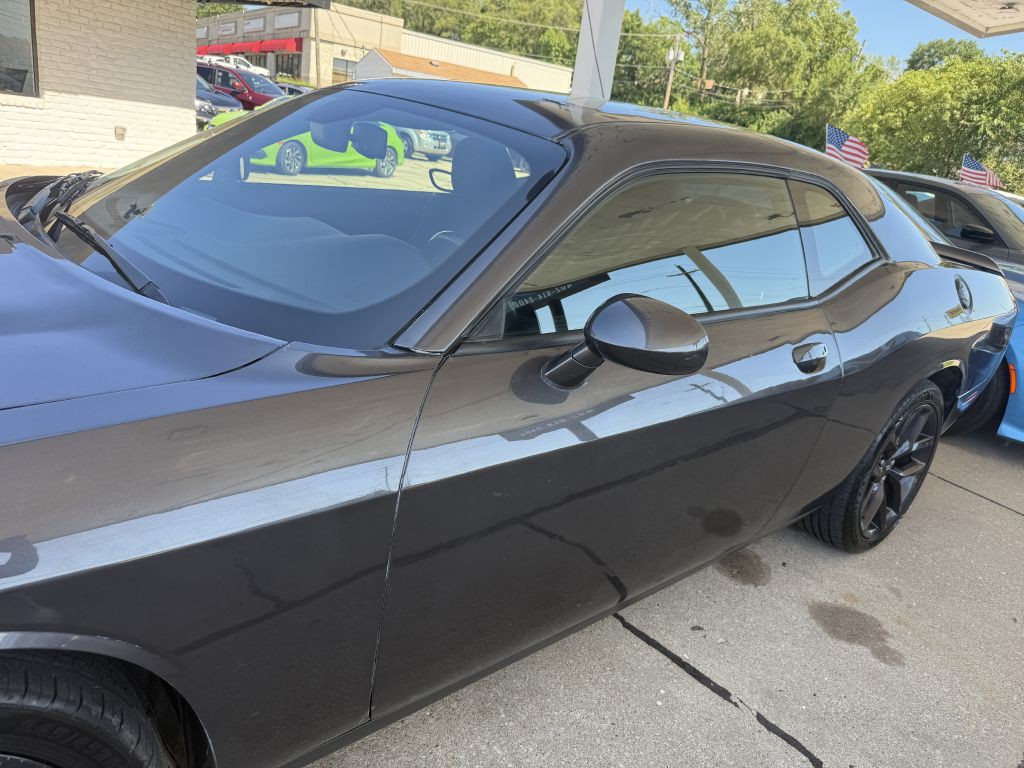 2021 Dodge Challenger Image 20