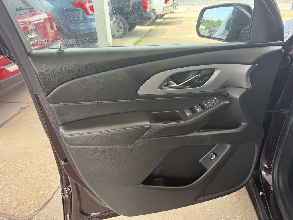 2021 Chevrolet Traverse Image 10