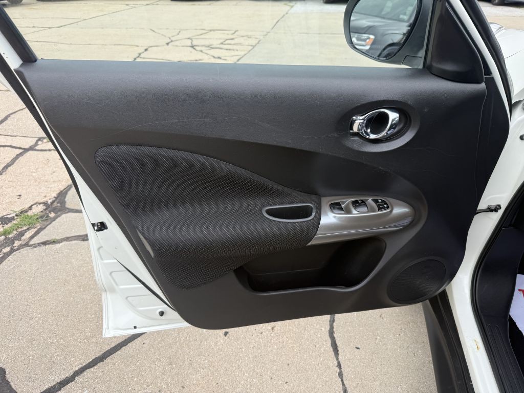 2014 Nissan Juke Image 10