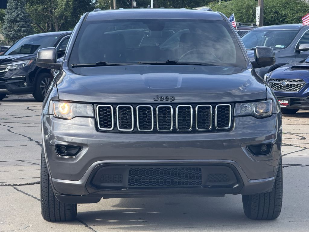 2018 Jeep Grand Cherokee Image 2
