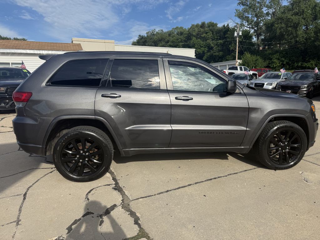 2018 Jeep Grand Cherokee Image 8