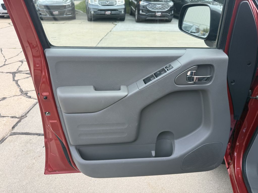 2018 Nissan Frontier Image 10