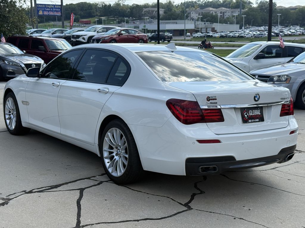 2015 BMW 7 Series Image 5