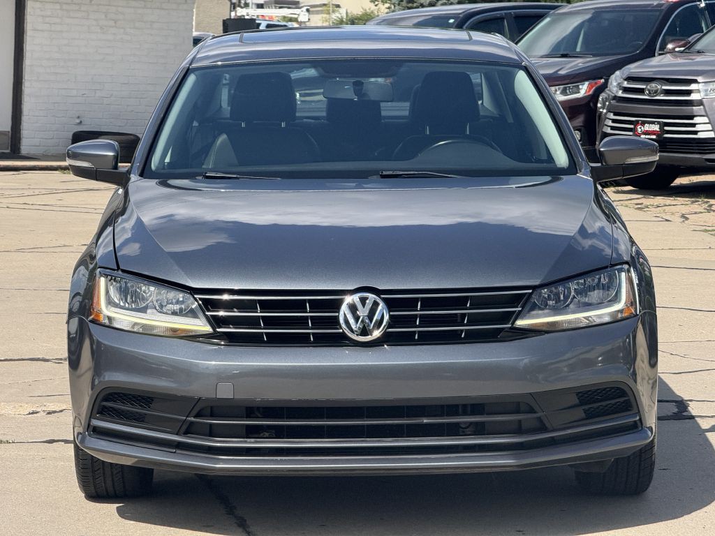 2018 Volkswagen Jetta Image 2