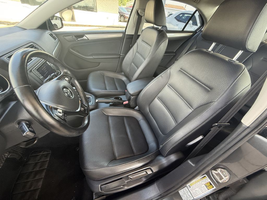 2018 Volkswagen Jetta Image 11