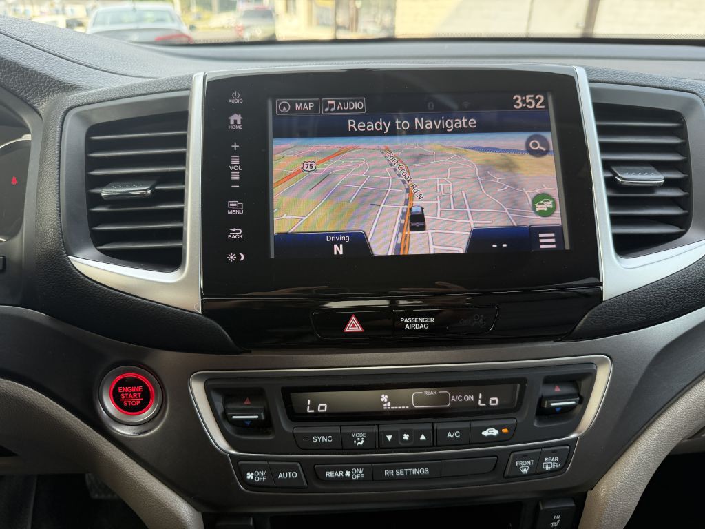 2019 Honda Ridgeline Image 16