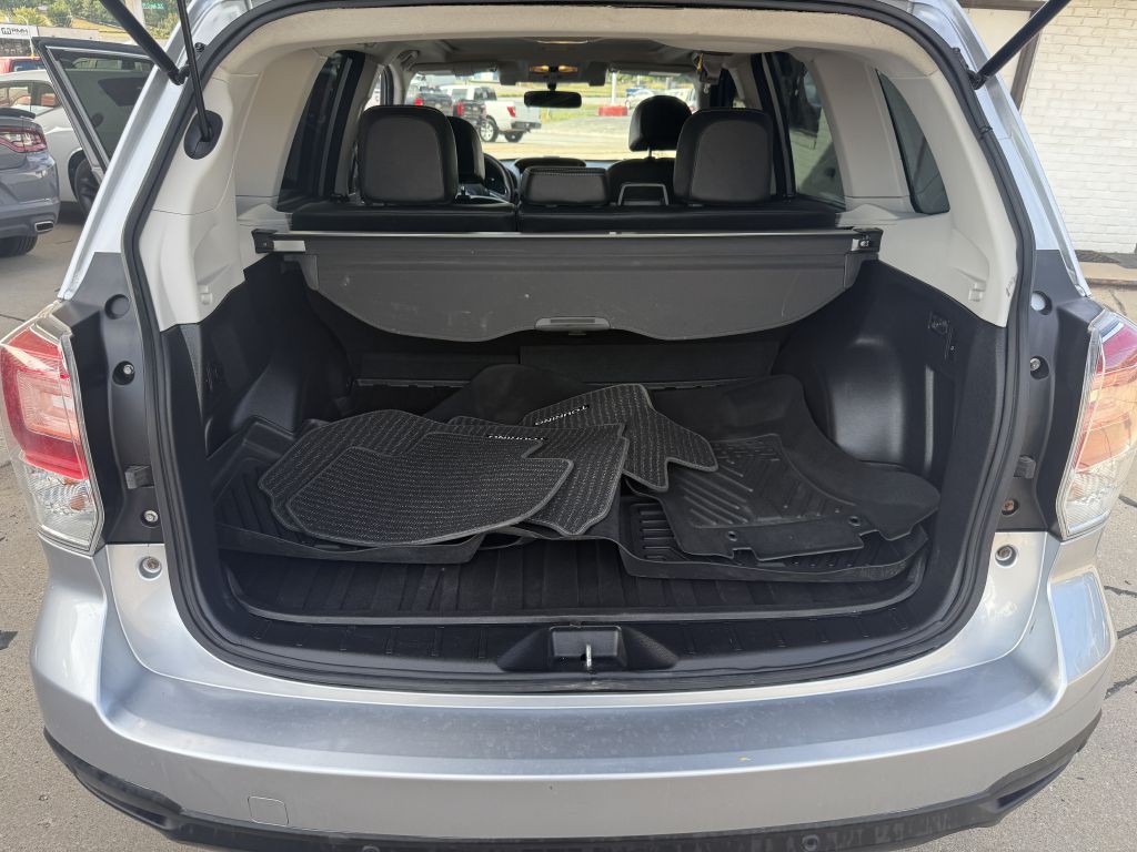 2018 Subaru Forester Image 9
