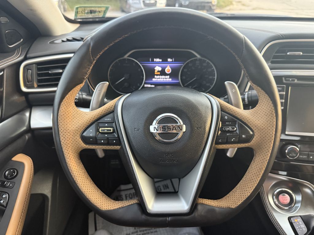 2016 Nissan Maxima Image 13