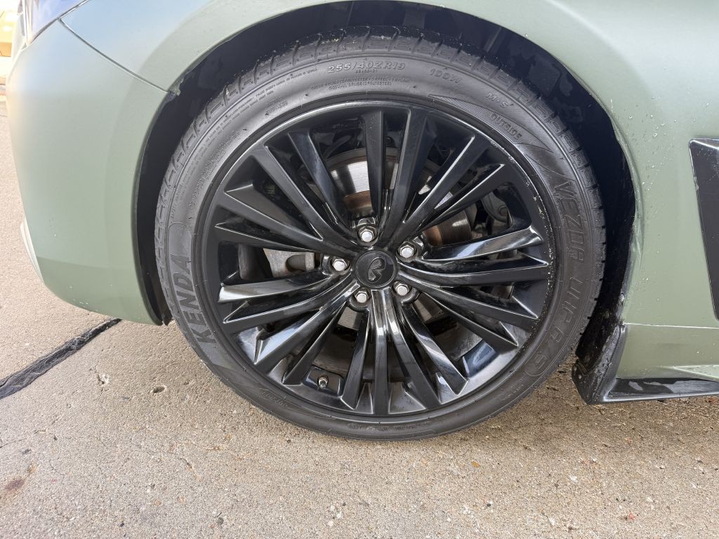 2018 INFINITI Q60 Image 21