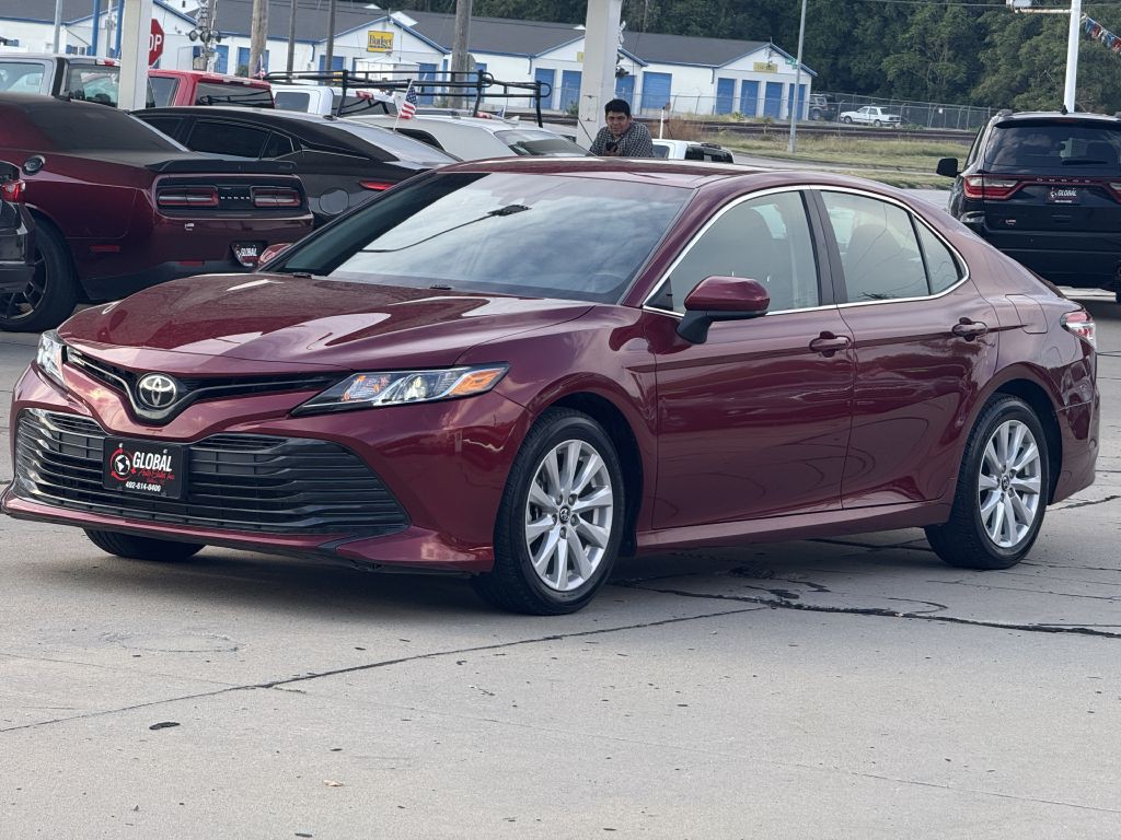 2018 Toyota Camry Image 3