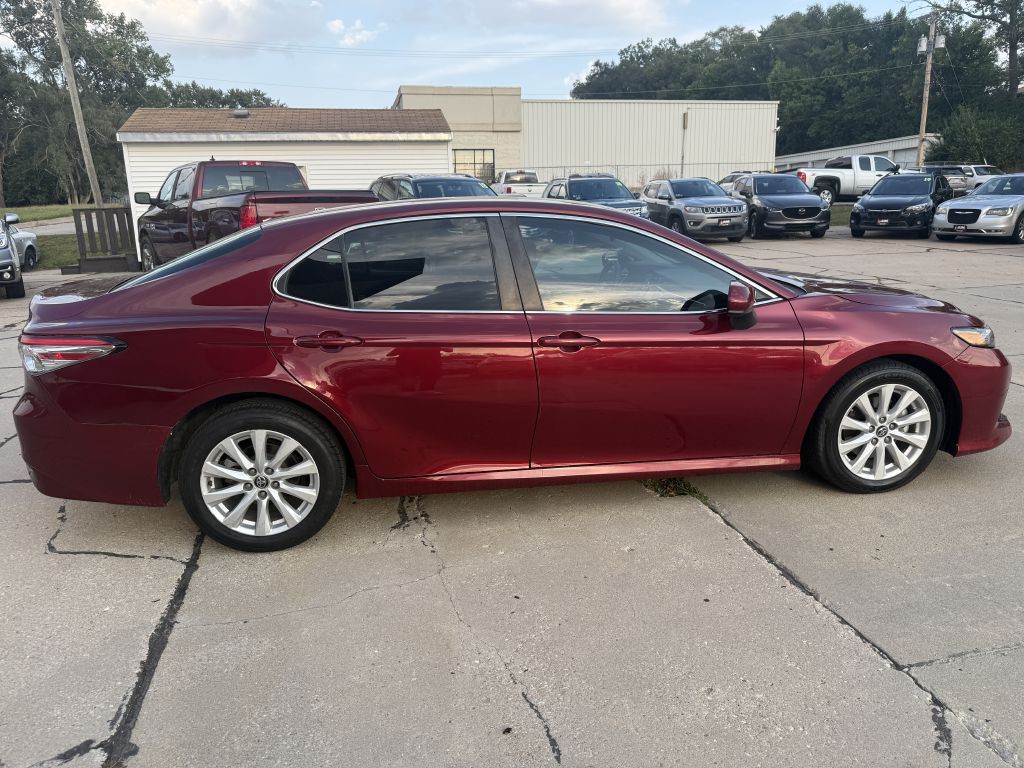 2018 Toyota Camry Image 8