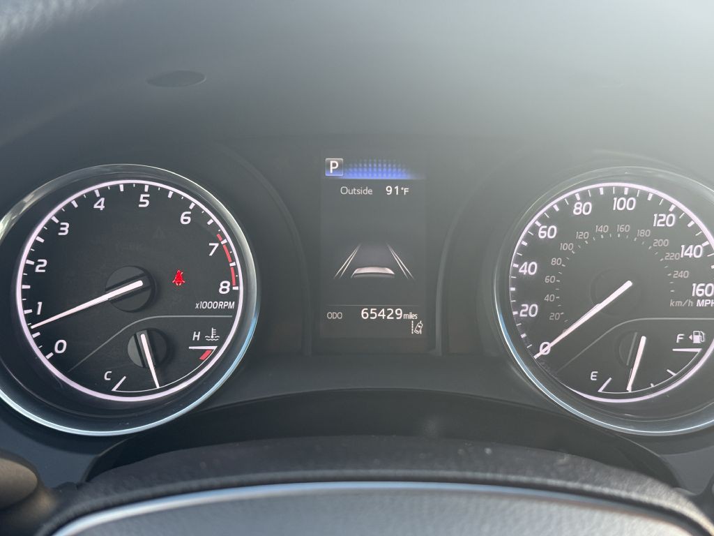 2018 Toyota Camry Image 14