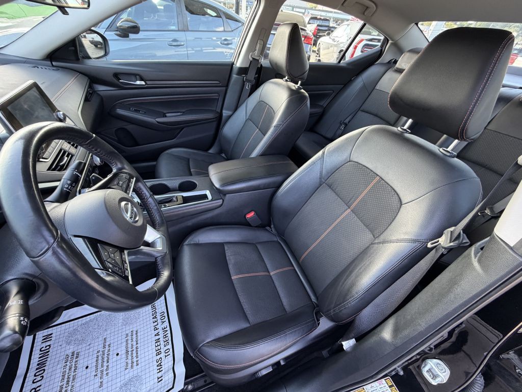 2019 Nissan Altima Image 11