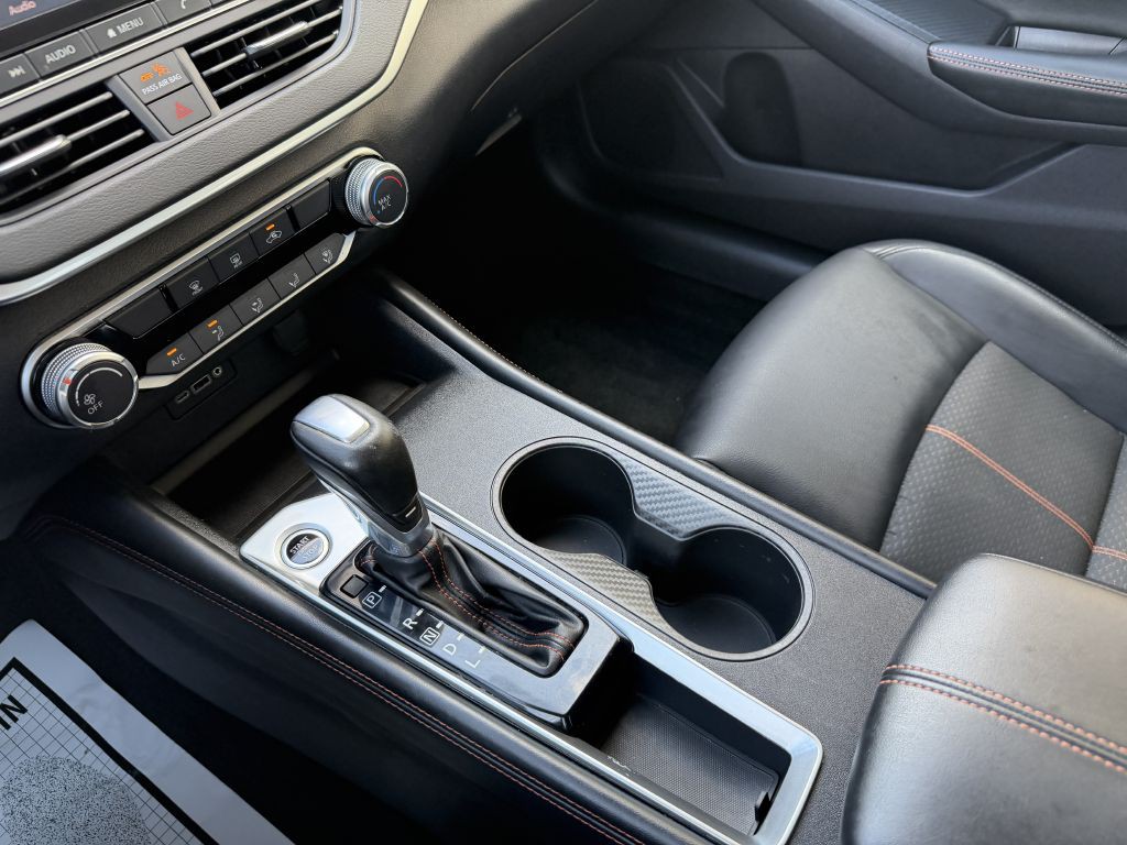 2019 Nissan Altima Image 17