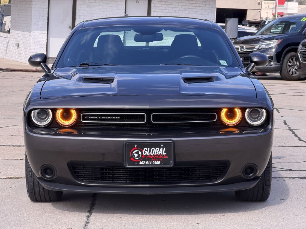 2016 Dodge Challenger Image 2