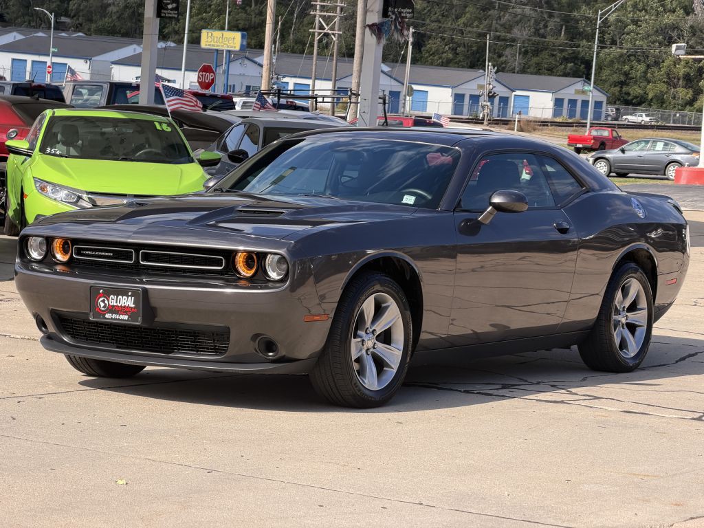 2016 Dodge Challenger Image 3