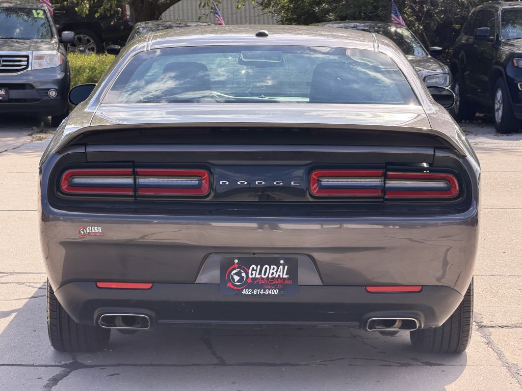 2016 Dodge Challenger Image 6