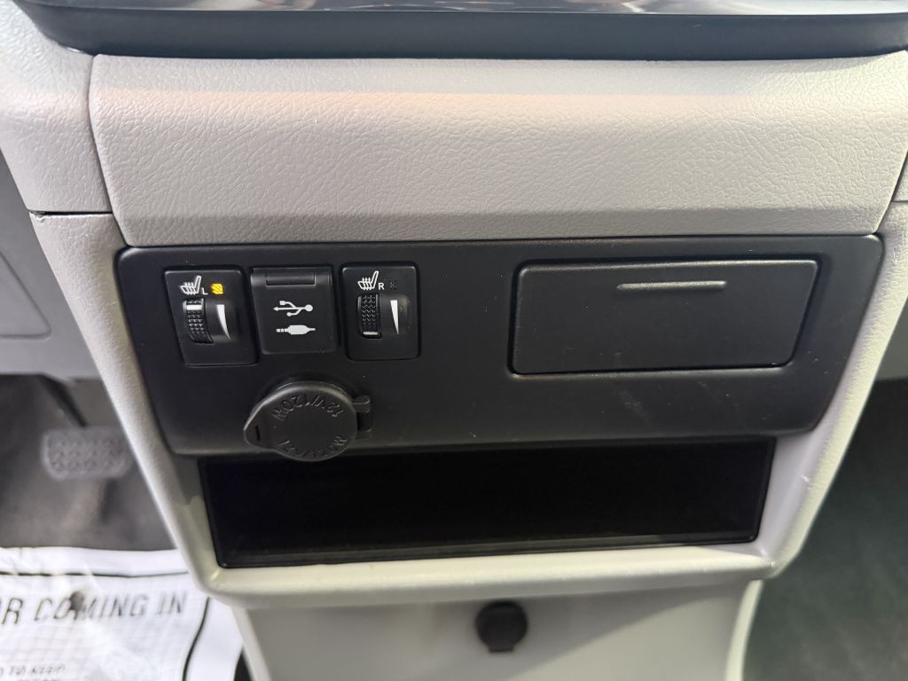 2018 Toyota Sienna Image 18