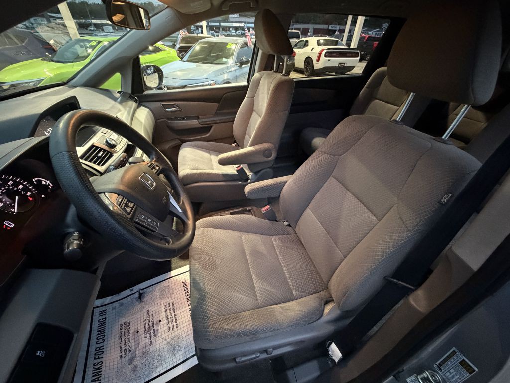 2017 Honda Odyssey Image 10
