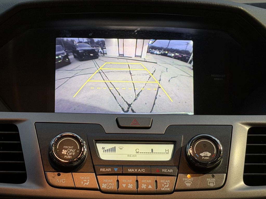 2017 Honda Odyssey Image 16