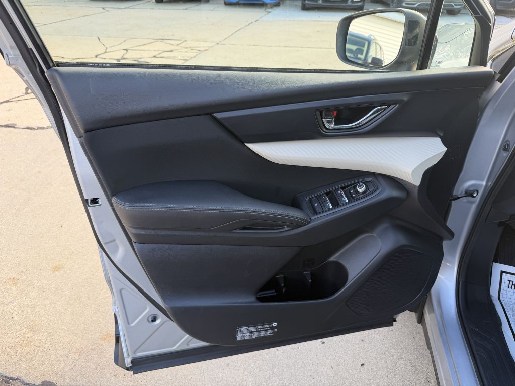 2022 Subaru Ascent Image 10