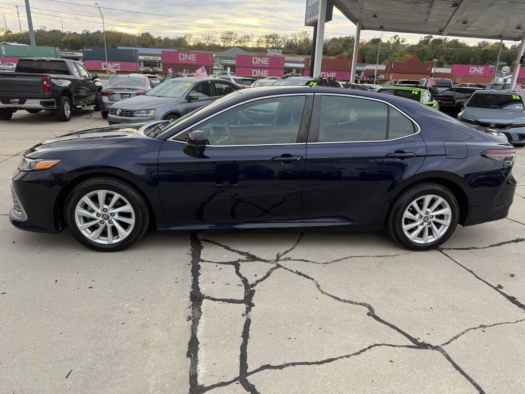 2021 Toyota Camry Image 4