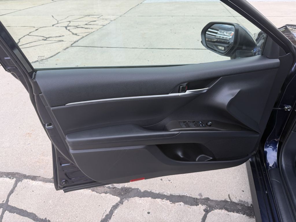 2021 Toyota Camry Image 10