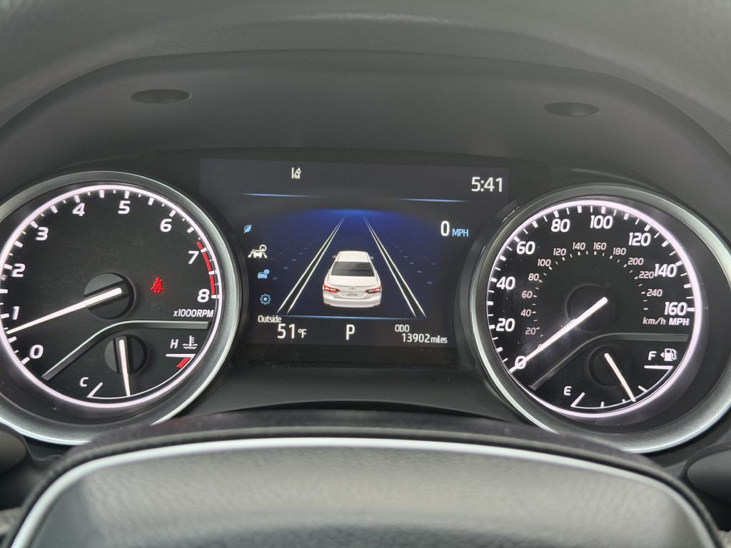 2021 Toyota Camry Image 16