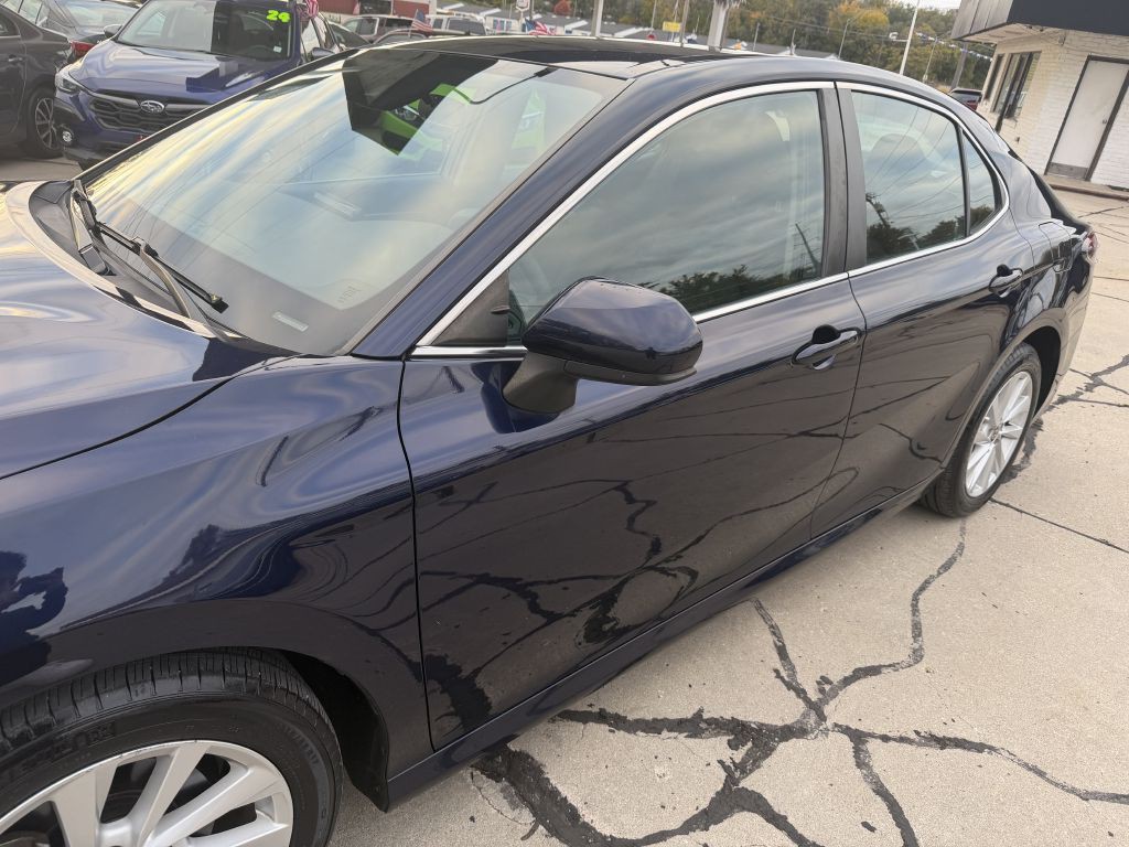 2021 Toyota Camry Image 22