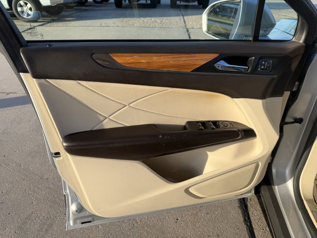 2015 Lincoln MKC Image 10