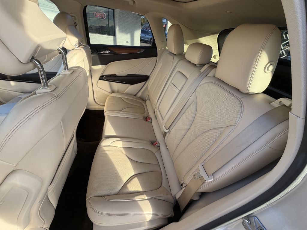 2015 Lincoln MKC Image 12