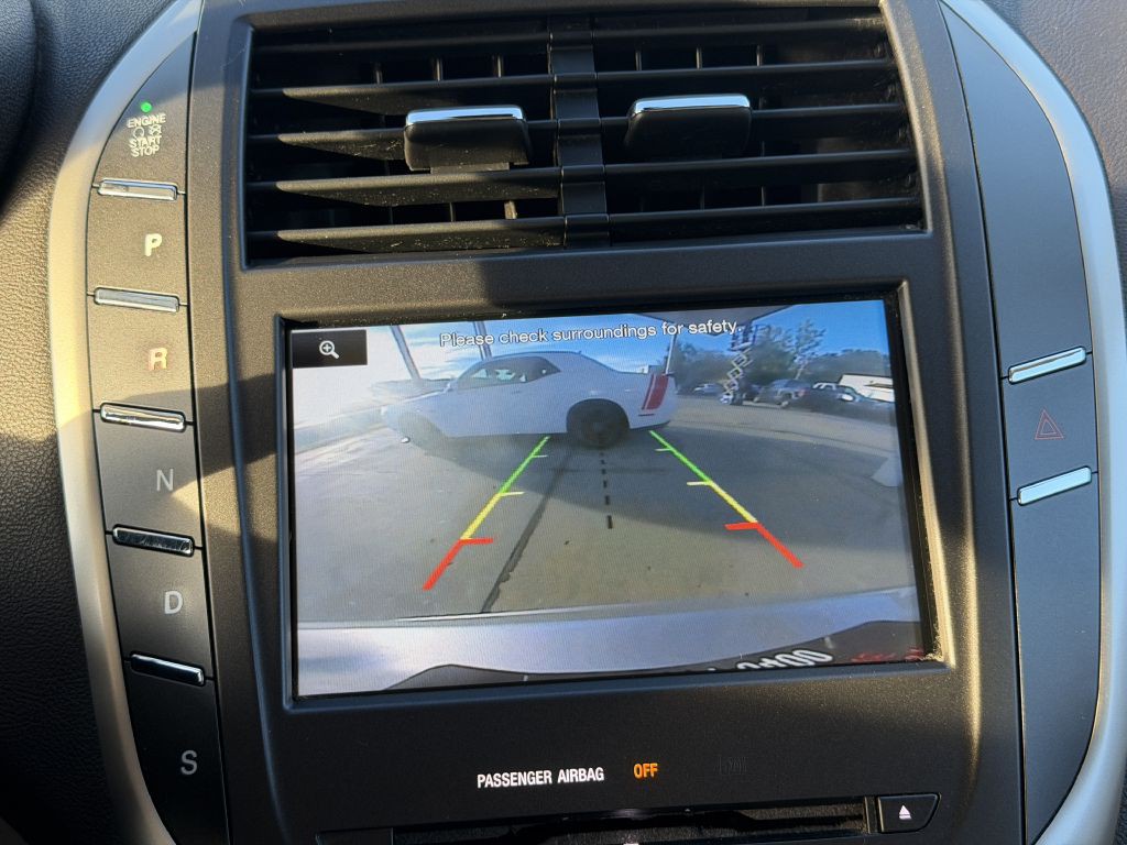 2015 Lincoln MKC Image 16