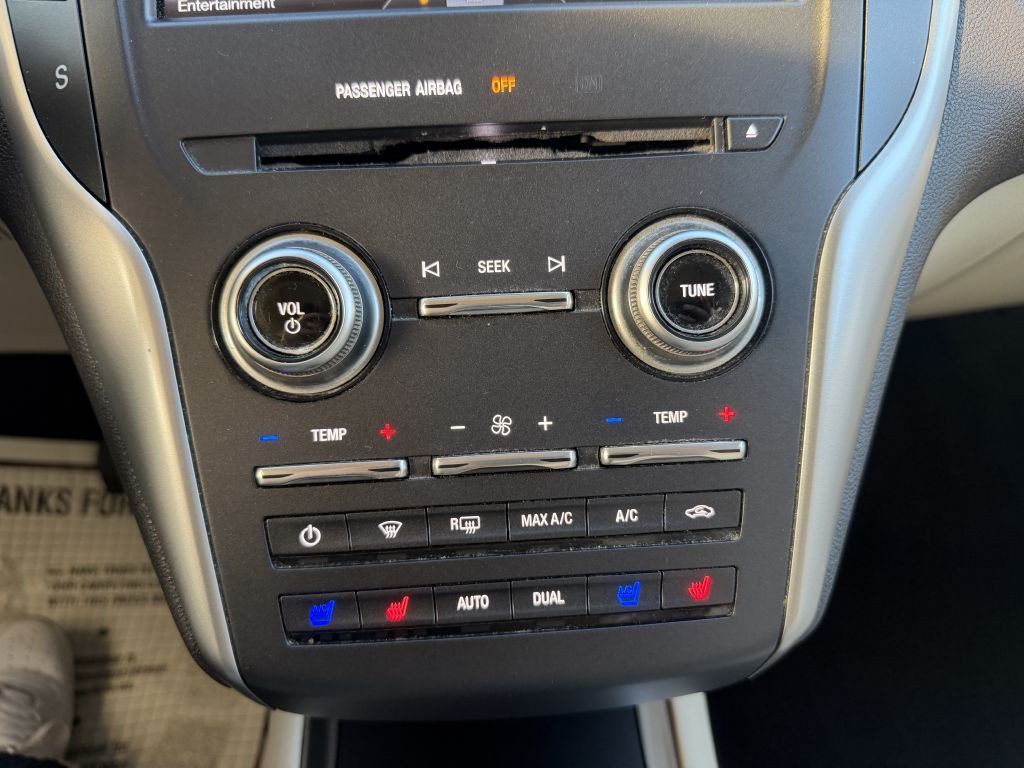 2015 Lincoln MKC Image 17