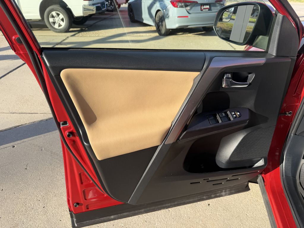 2017 Toyota Rav4 Image 10