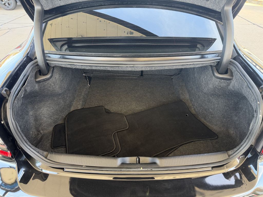 2022 Dodge Charger Image 8