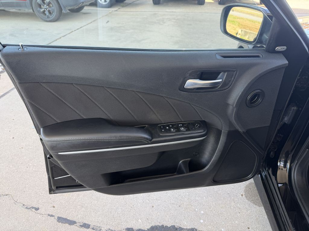 2022 Dodge Charger Image 9