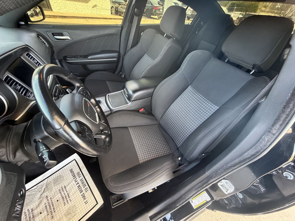 2022 Dodge Charger Image 10