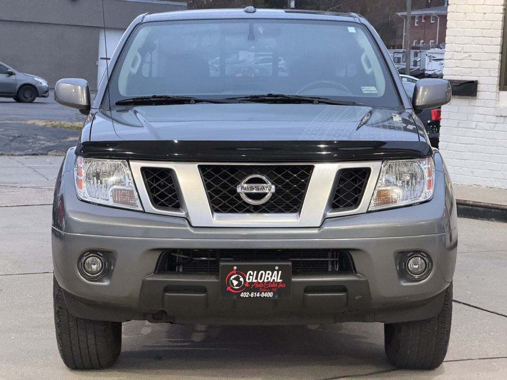 2016 Nissan Frontier Image 2