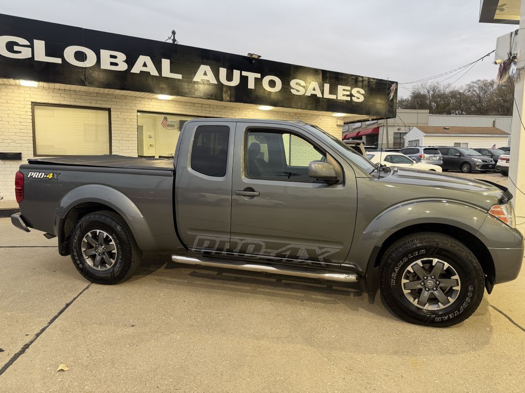 2016 Nissan Frontier Image 4