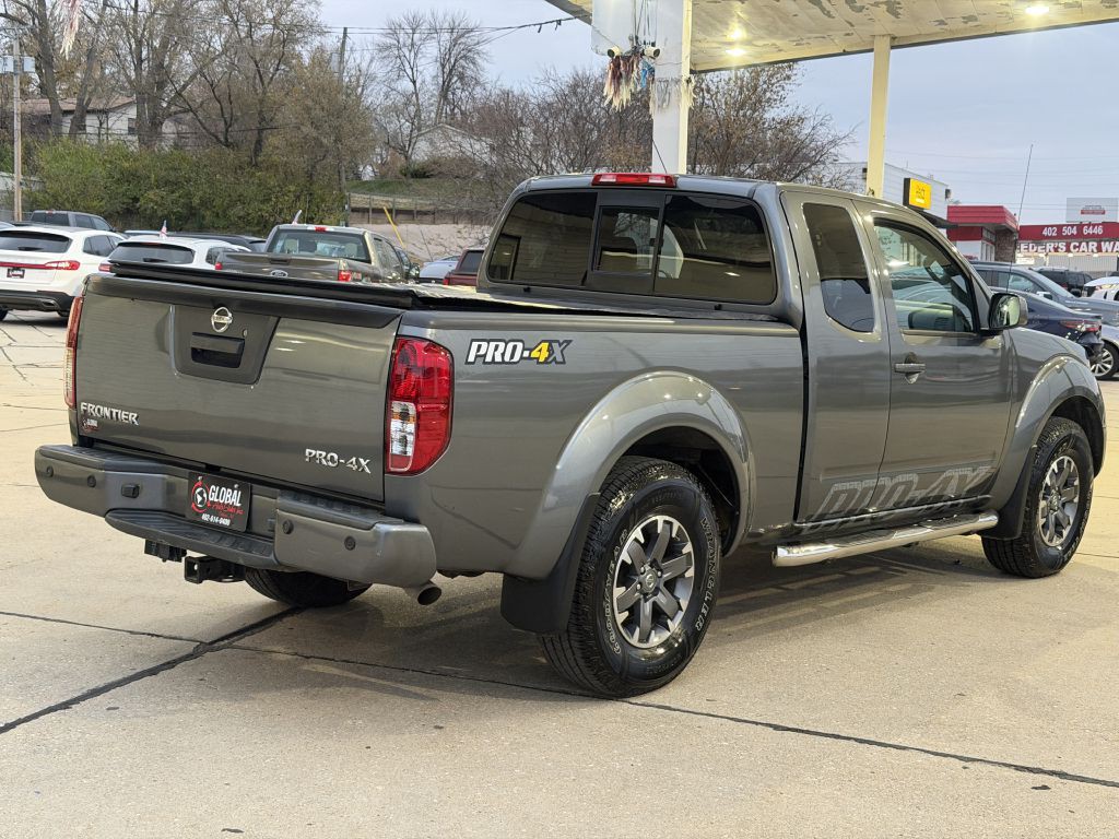 2016 Nissan Frontier Image 5
