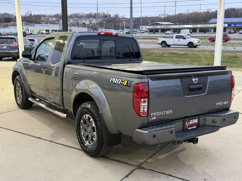 2016 Nissan Frontier Image 7