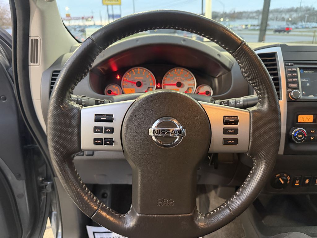 2016 Nissan Frontier Image 12