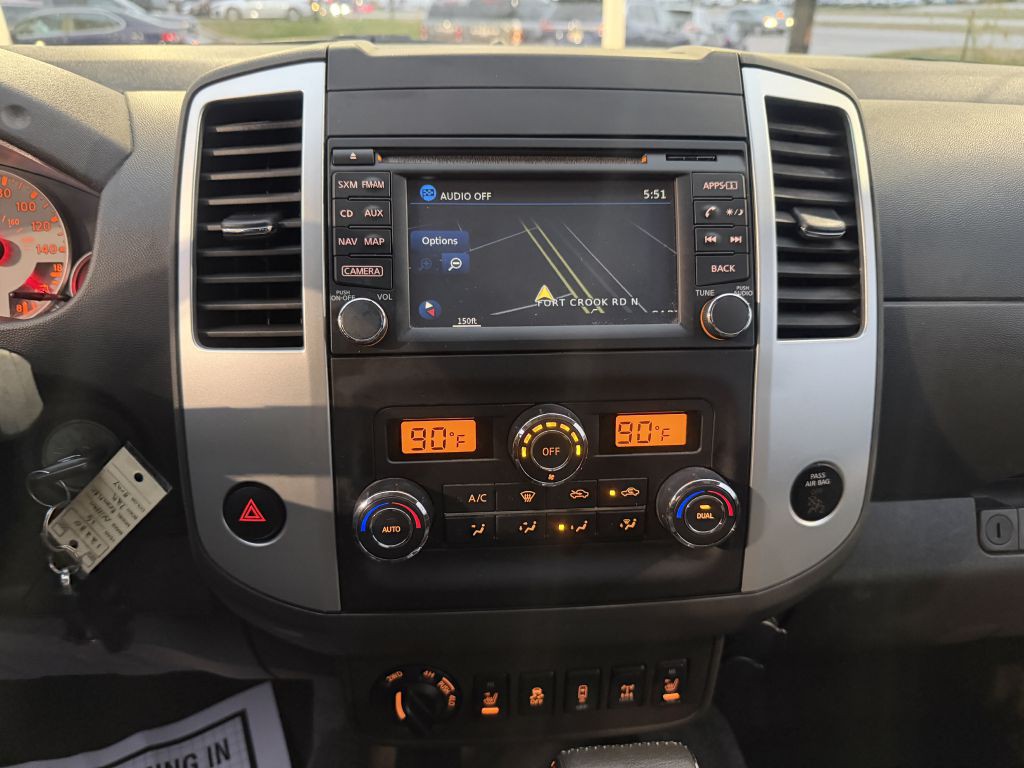 2016 Nissan Frontier Image 14