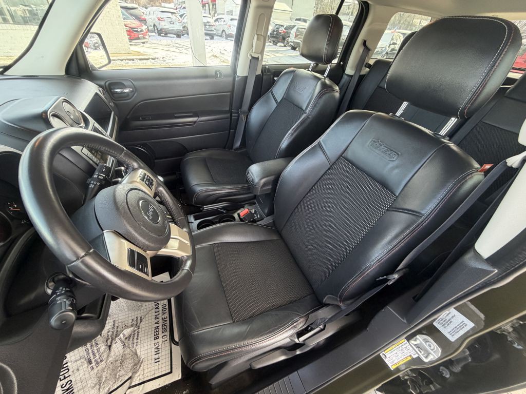 2017 Jeep Patriot Image 12