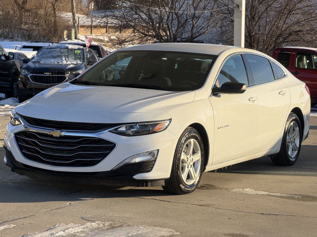 2023 Chevrolet Malibu Image 4